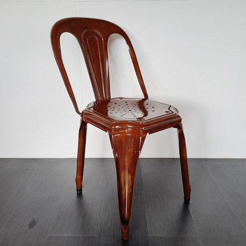 Chaise bistrot tolix en métal - Effet rouille + vernis brillant
